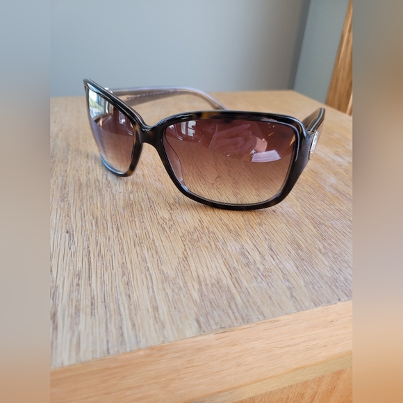 Sunglasses - Picture 8 of 16